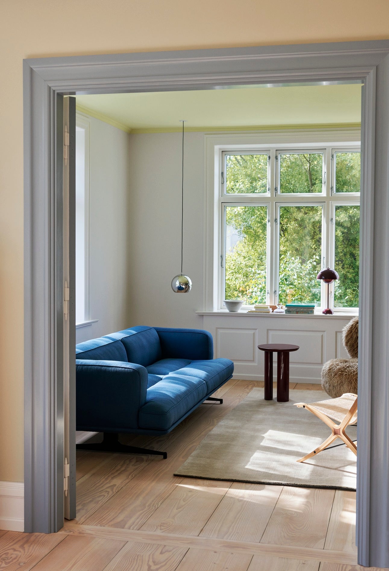 Inland AV23 Sofa 3 Seater