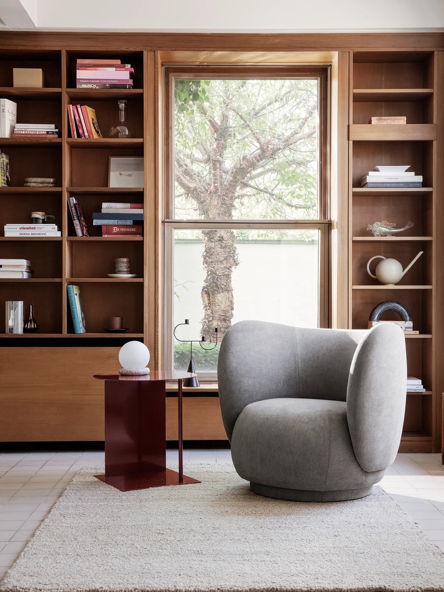 Avant Candelabra Black