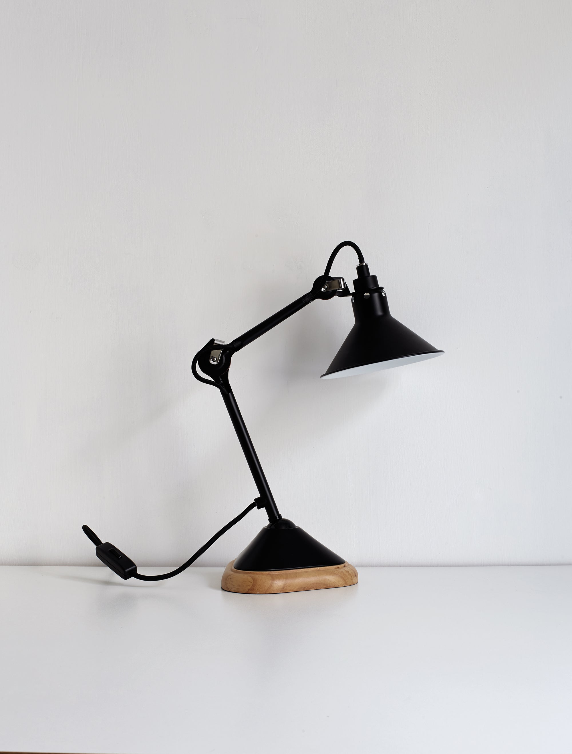 Lampe Gras Table Lamp No207