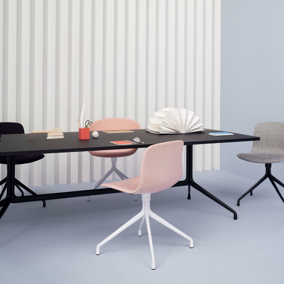 About A Chair AAC 11