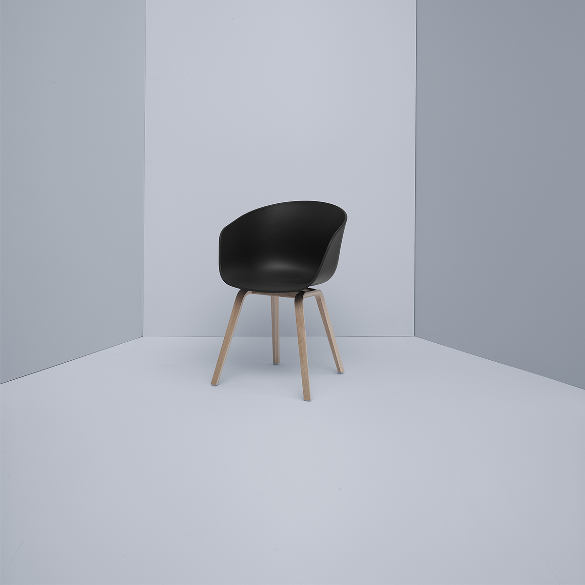 About A Chair AAC 22