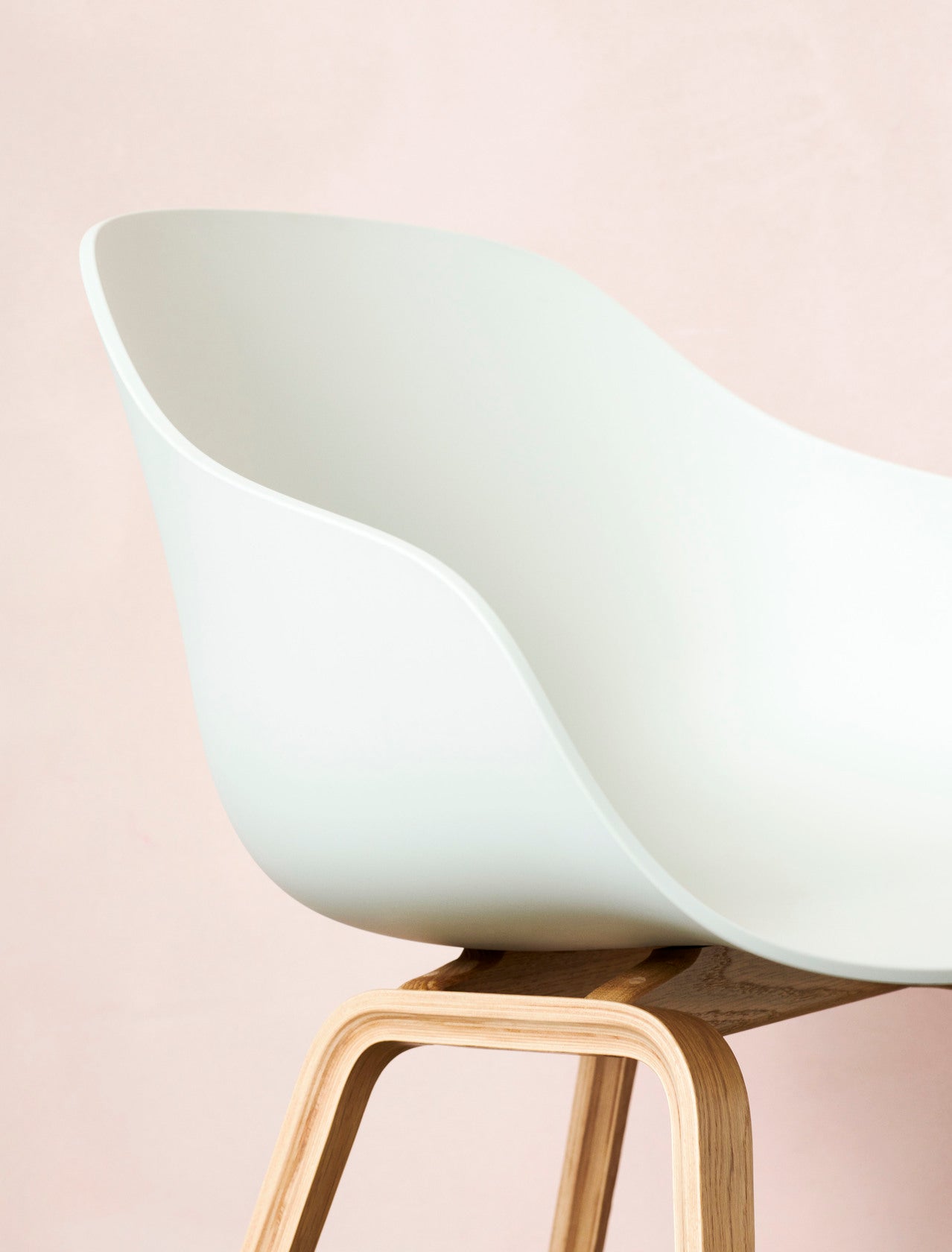 About A Chair AAC 222