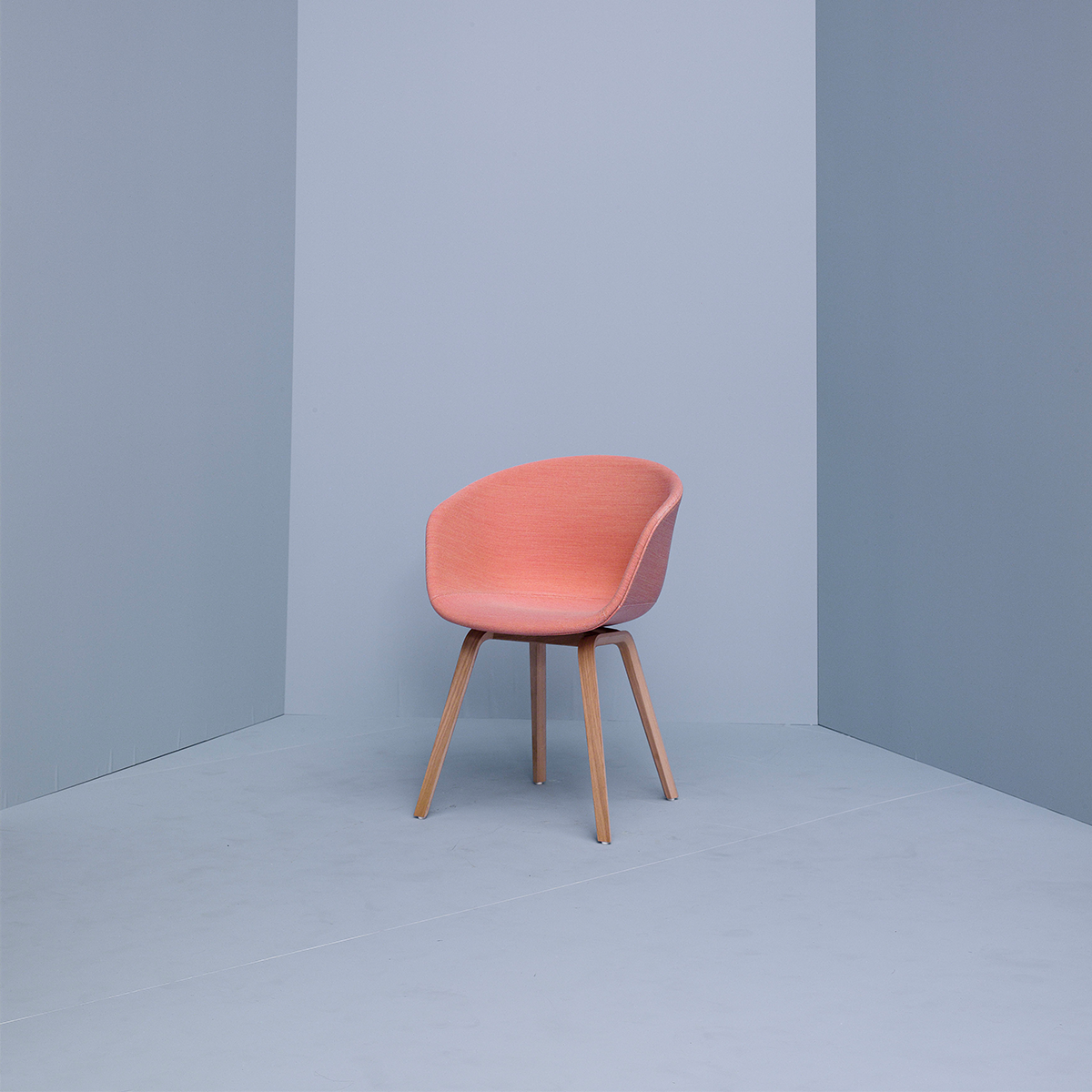 About A Chair AAC 23