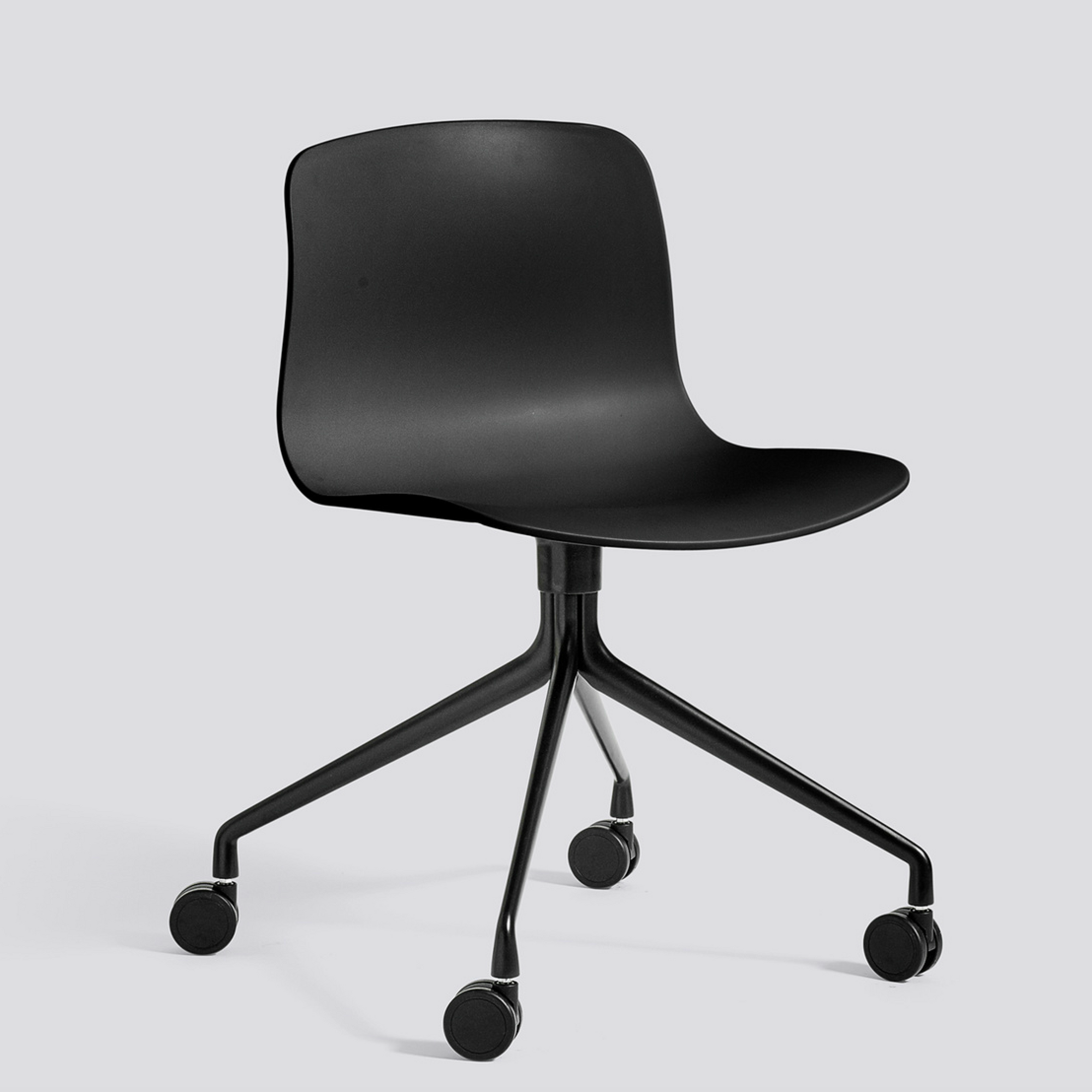 About A Chair AAC 14