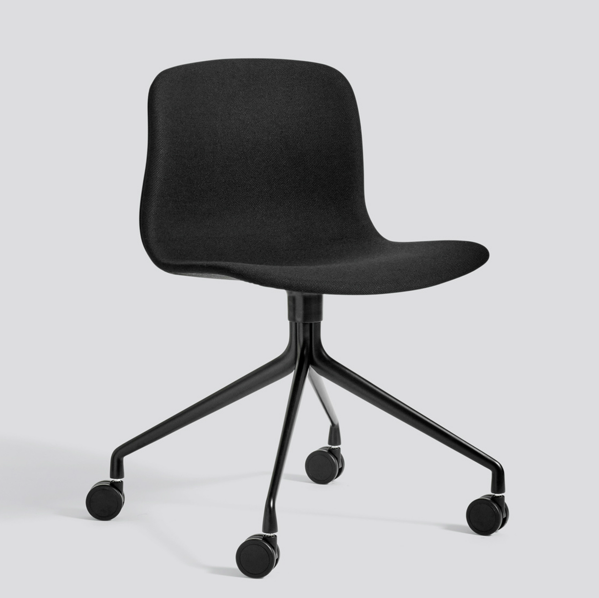 About A Chair AAC 15