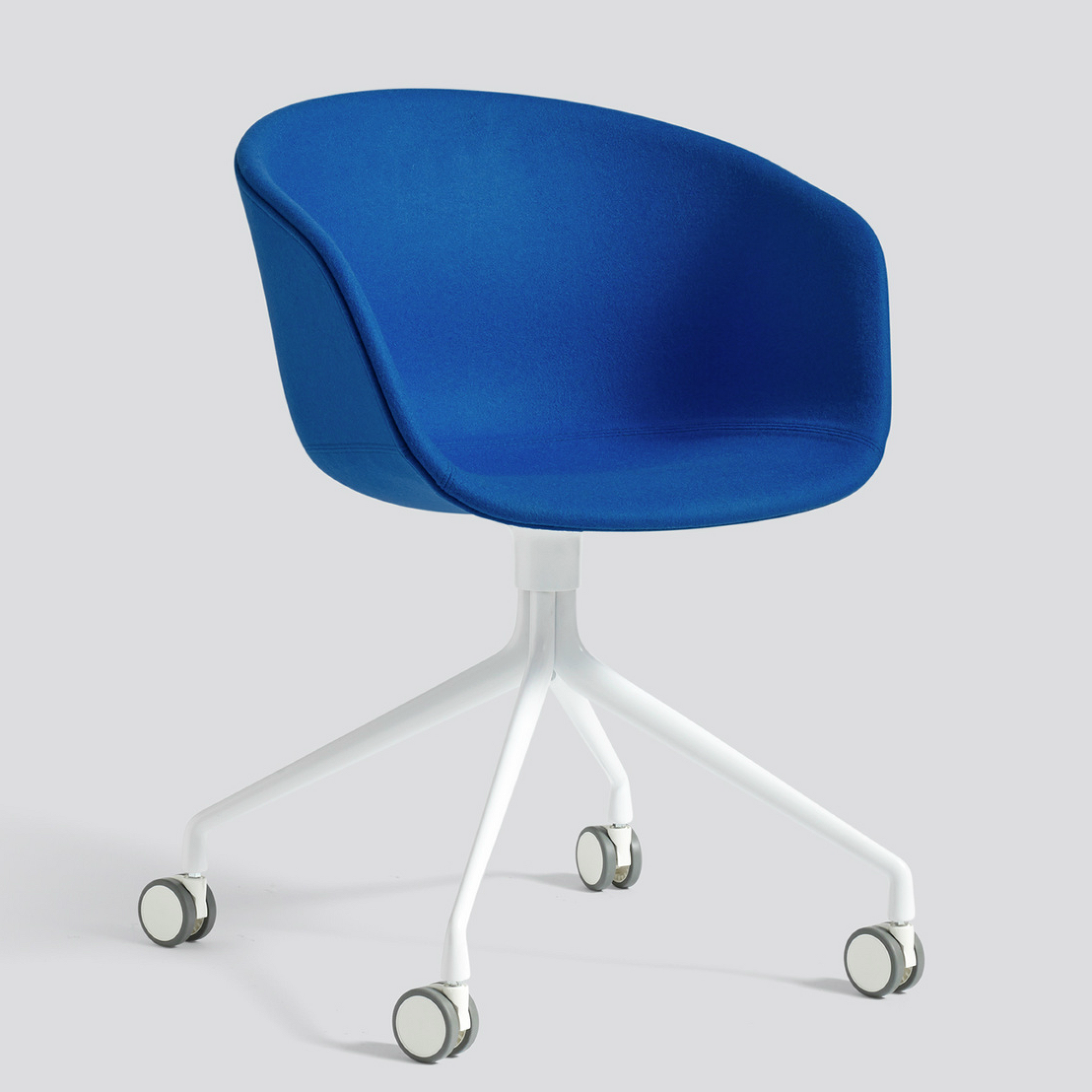 About A Chair AAC 25