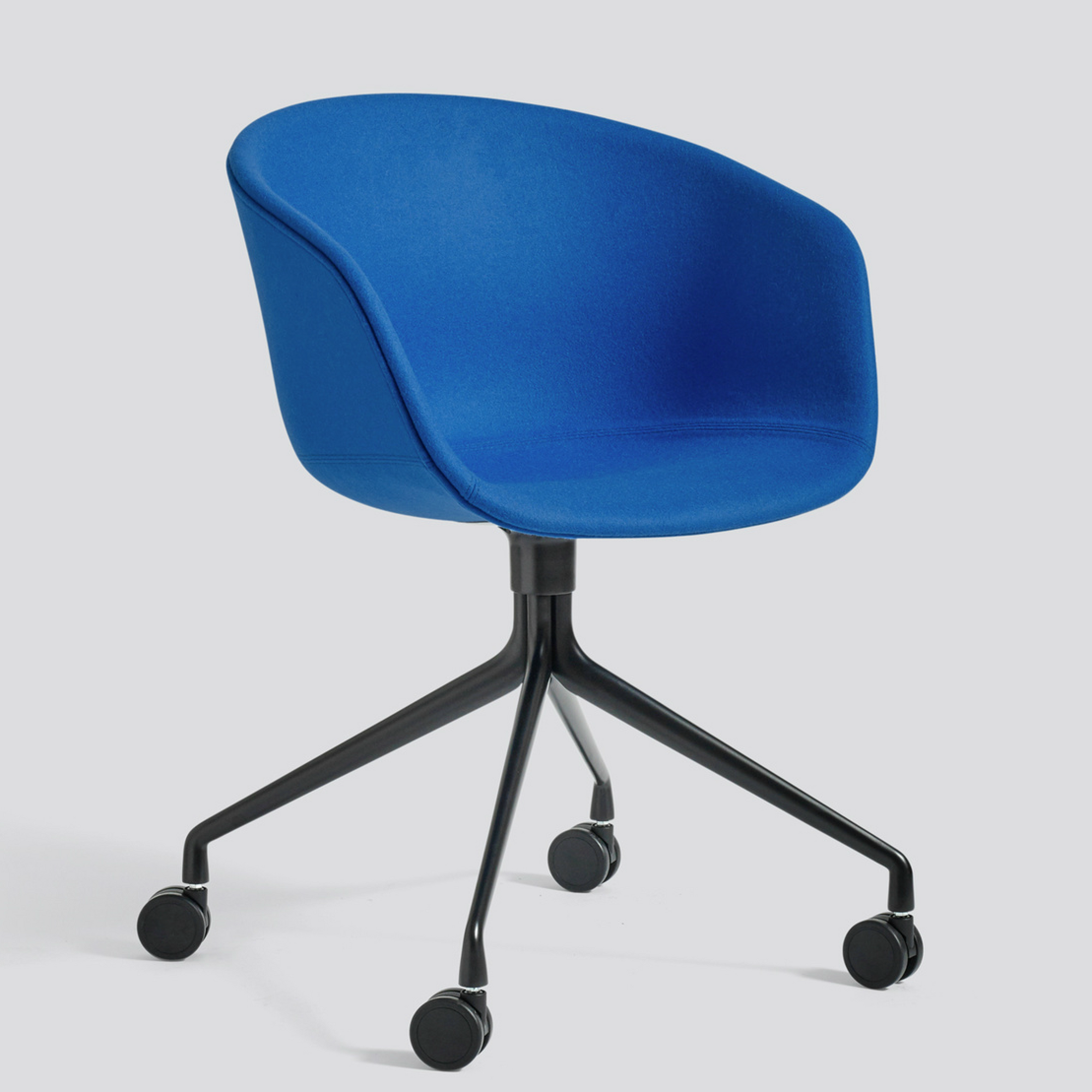 About A Chair AAC 25