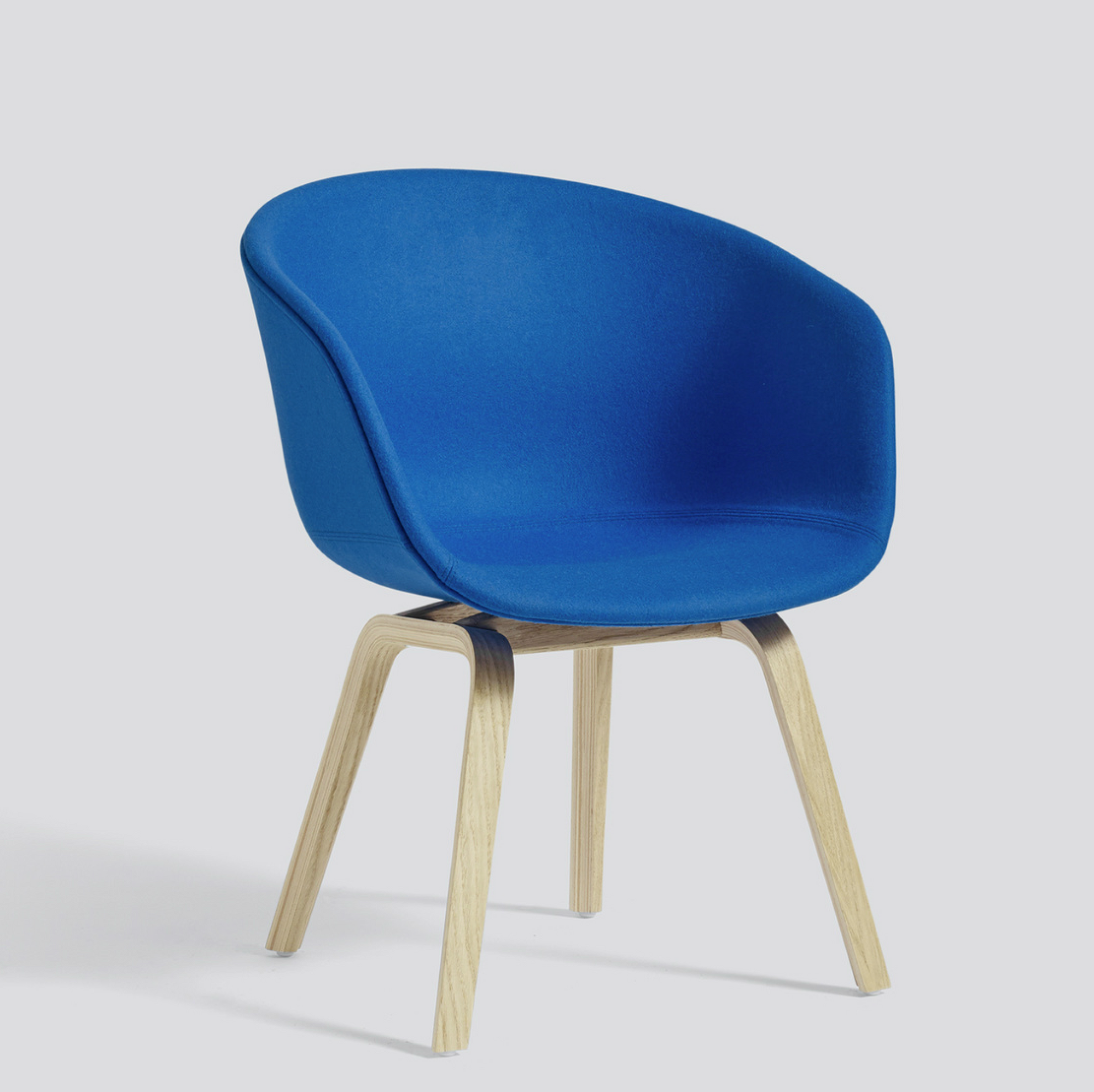 About A Chair AAC 43 Low