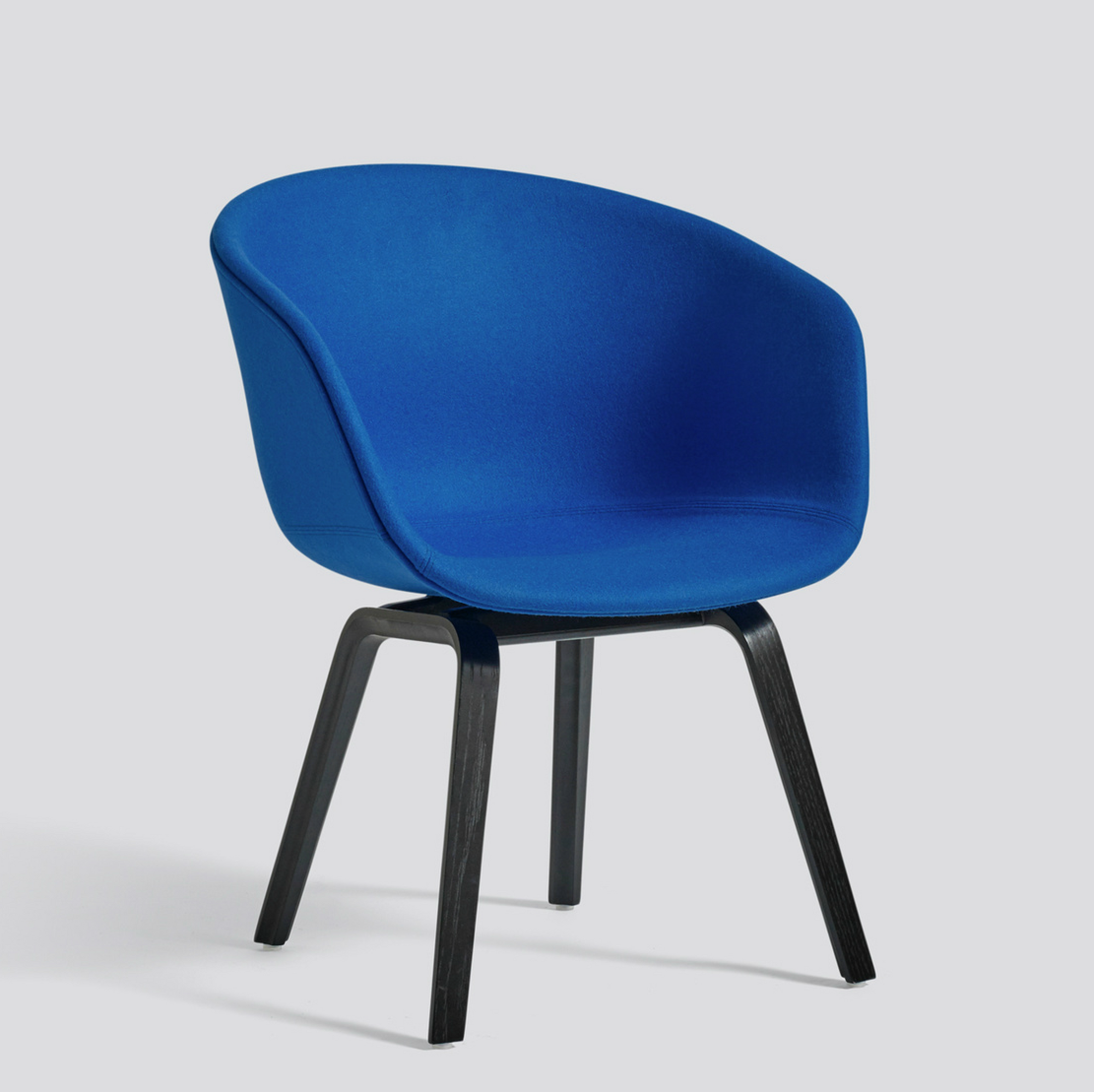 About A Chair AAC 43 Low