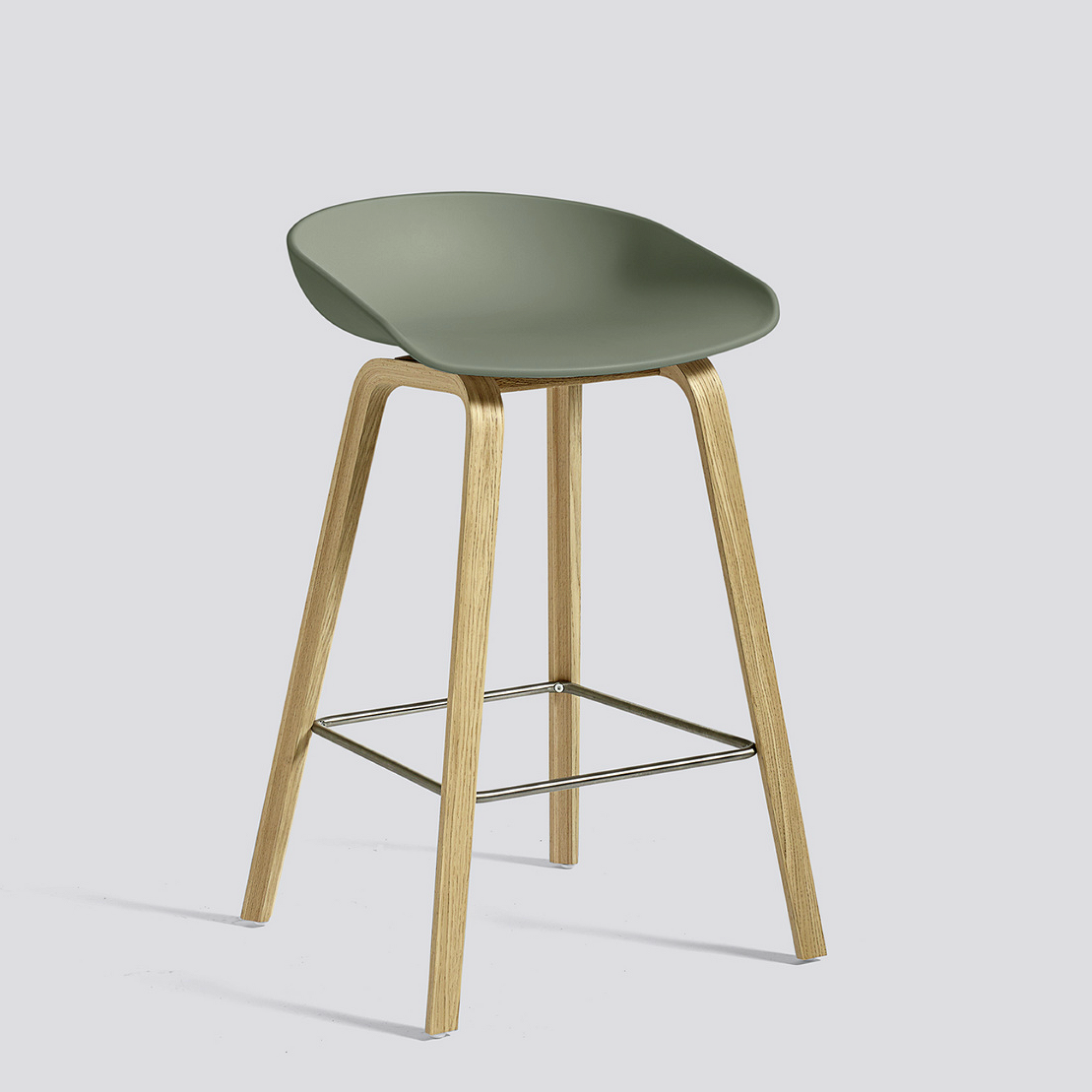 About A Stool AAS 32 Low