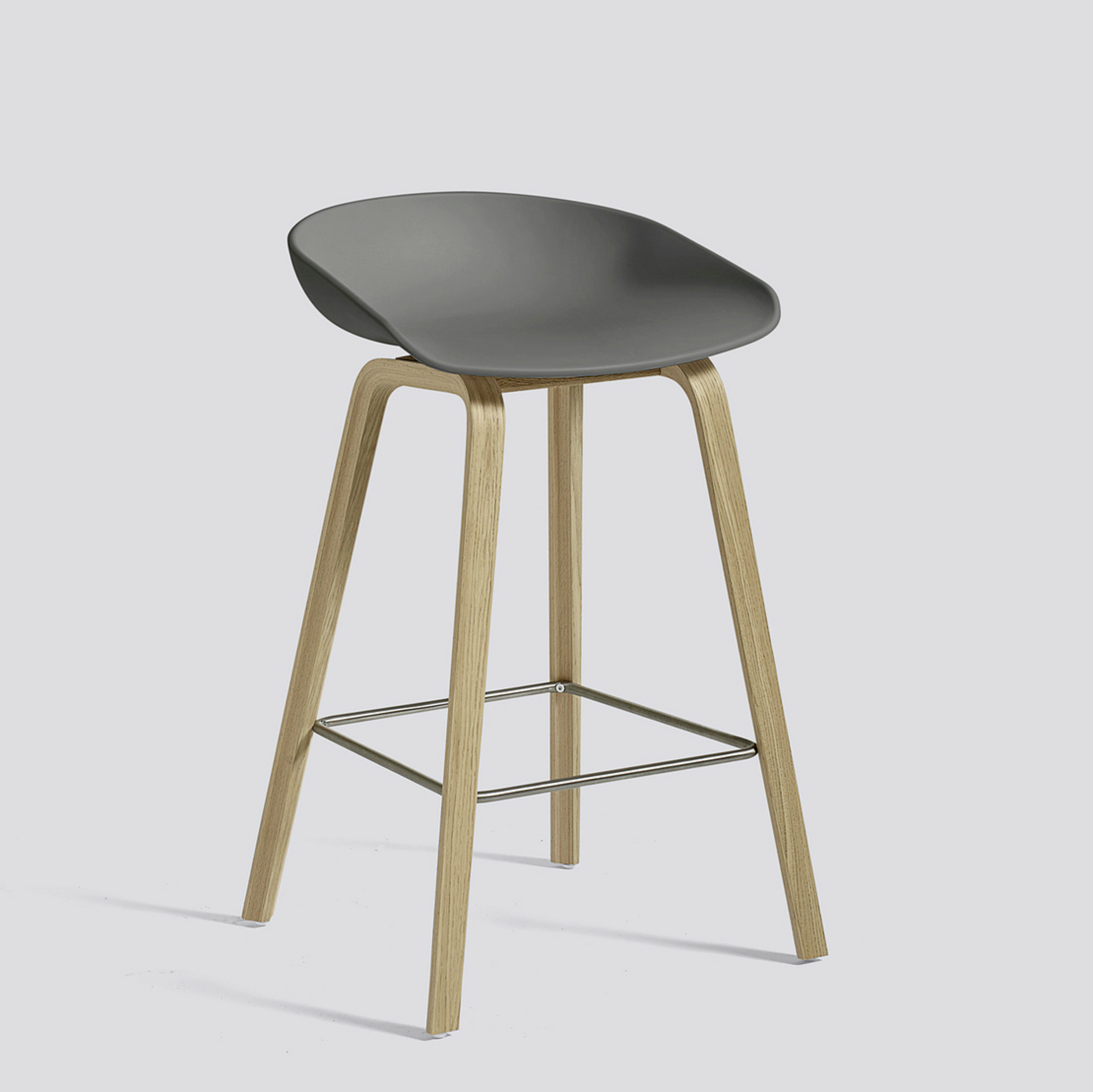 About A Stool AAS 32 Low