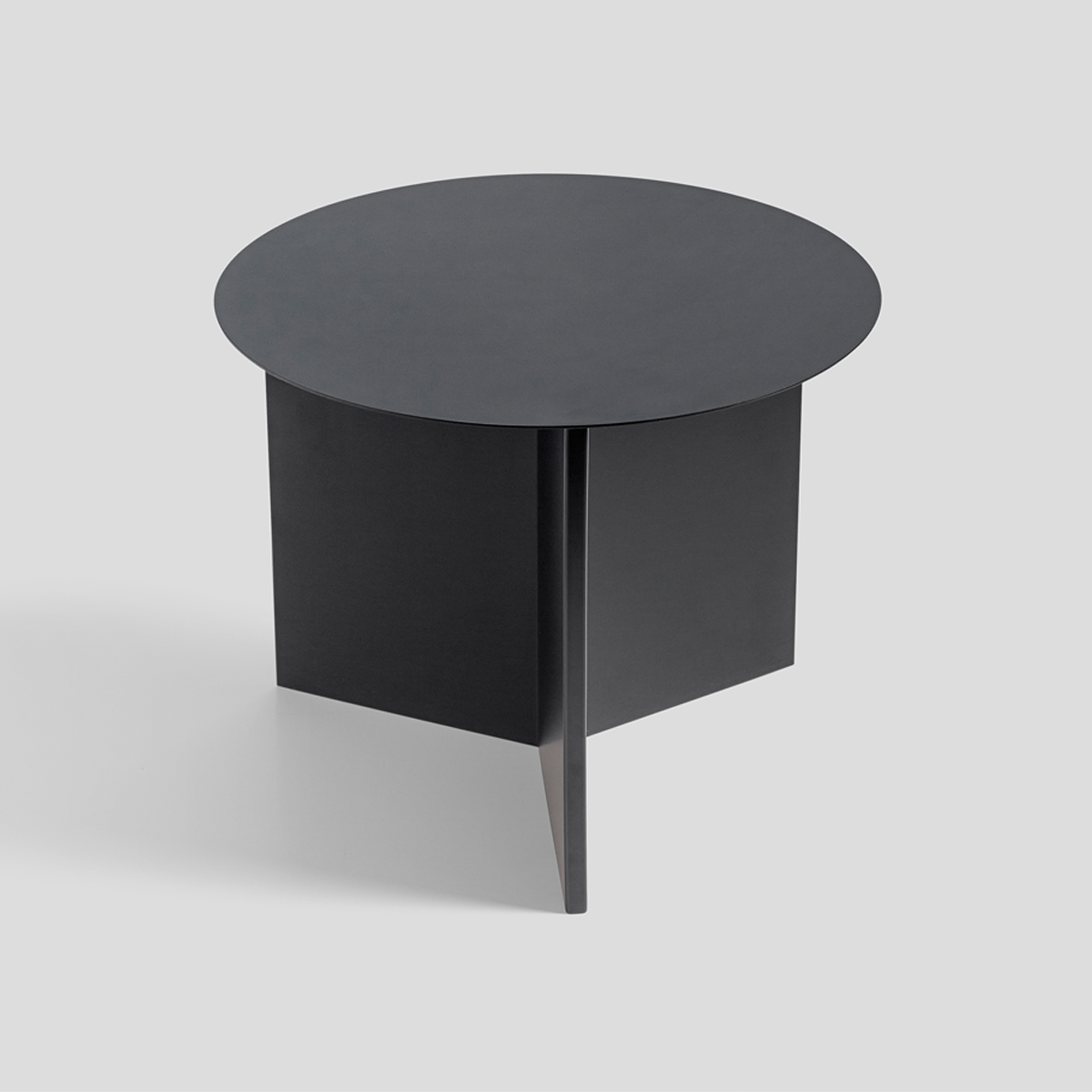 Slit Table Round