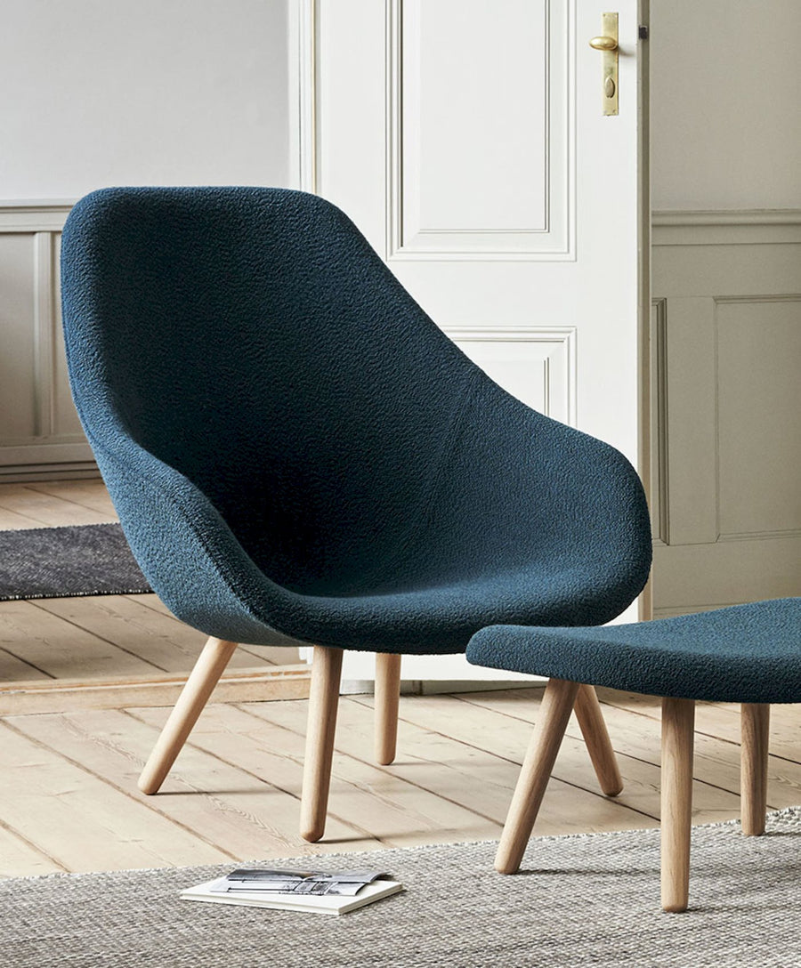 About A Lounge Chair / AAL 92