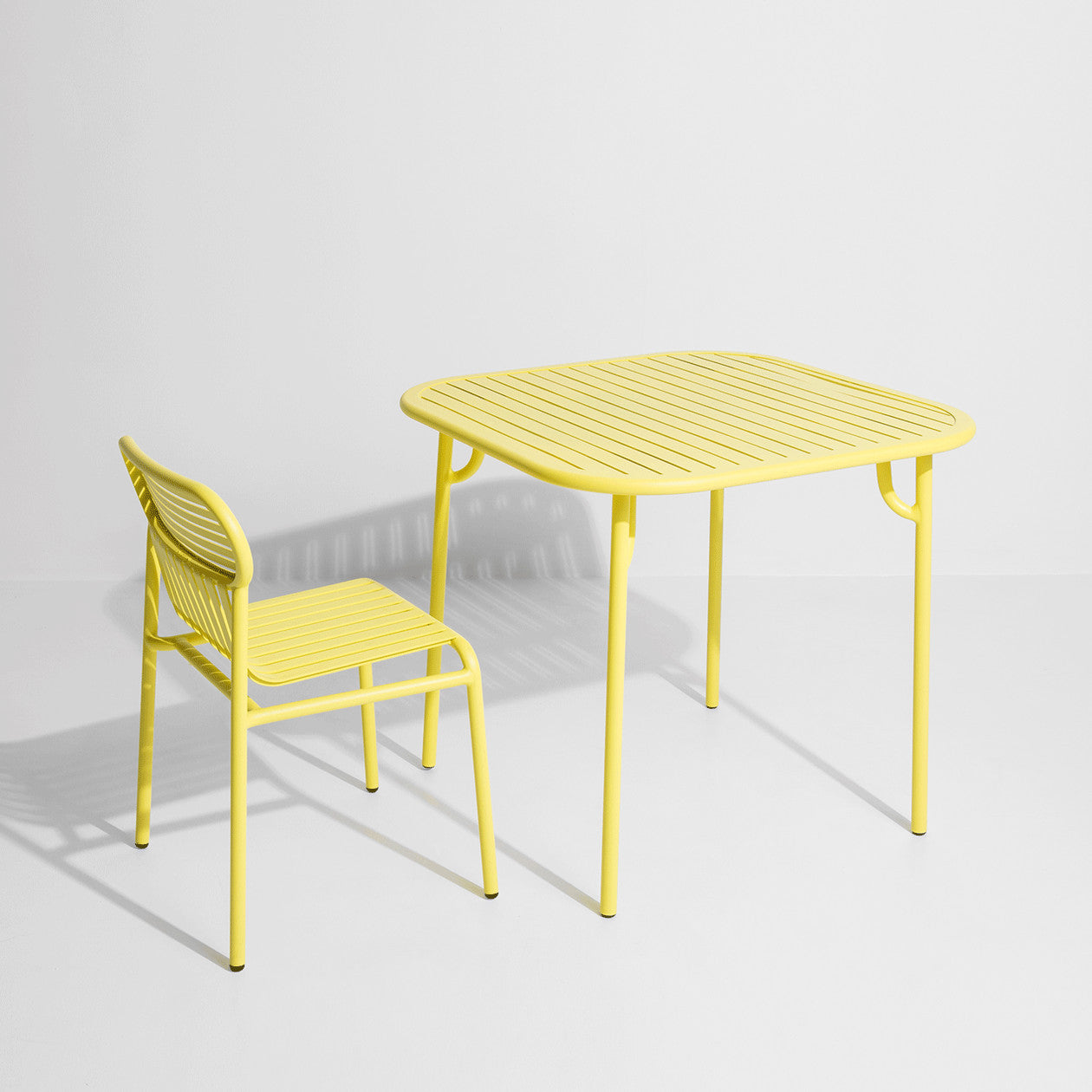 WEEK-END Square Table